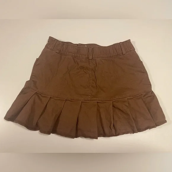 Hollister Brown Mini Skirt - Picture 2 of 7